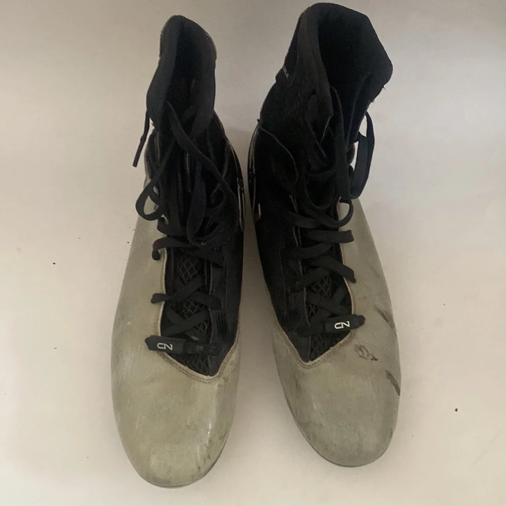 UNDER ARMOUR Spotlight Football Cleats Black Gray Size 11 GUC